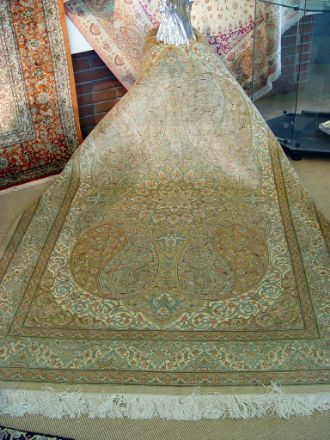 Picture of Ghom Silk - Cm 204 X 139